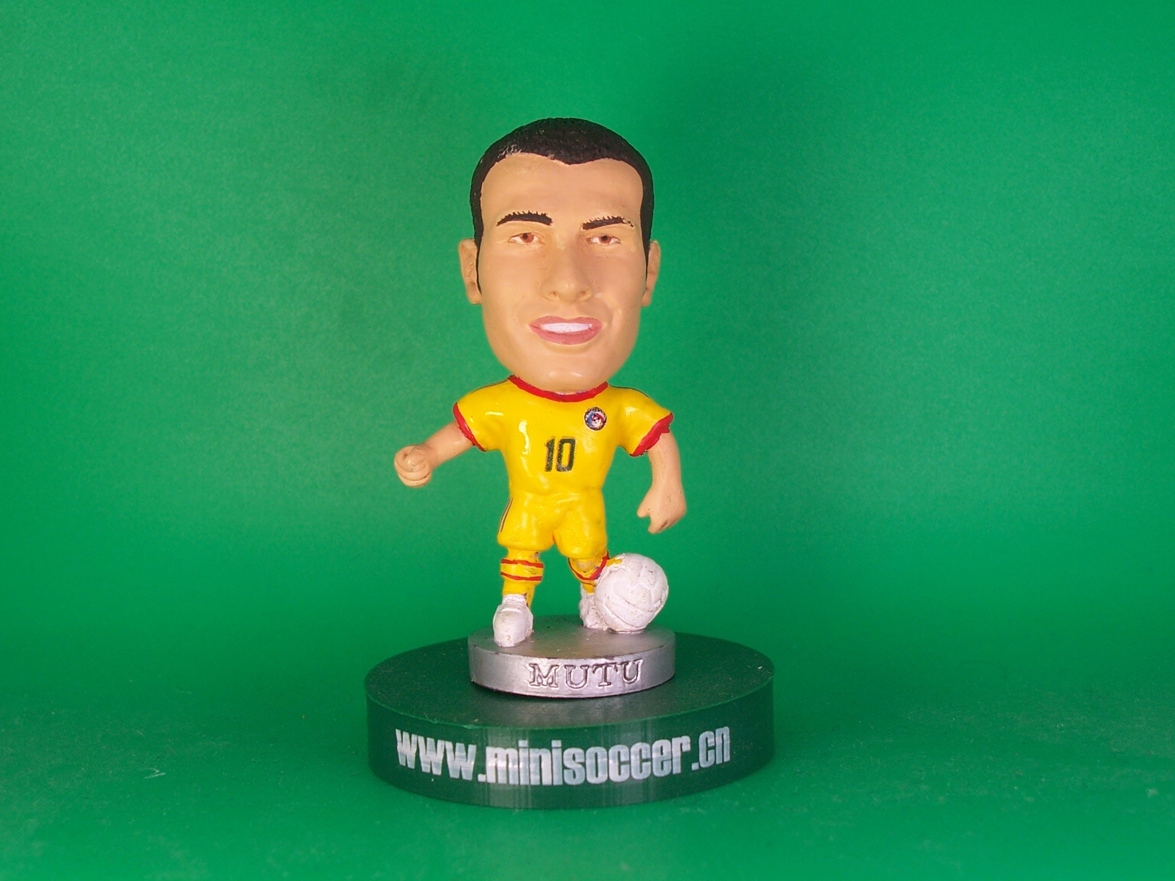 Romania Mutu 2003