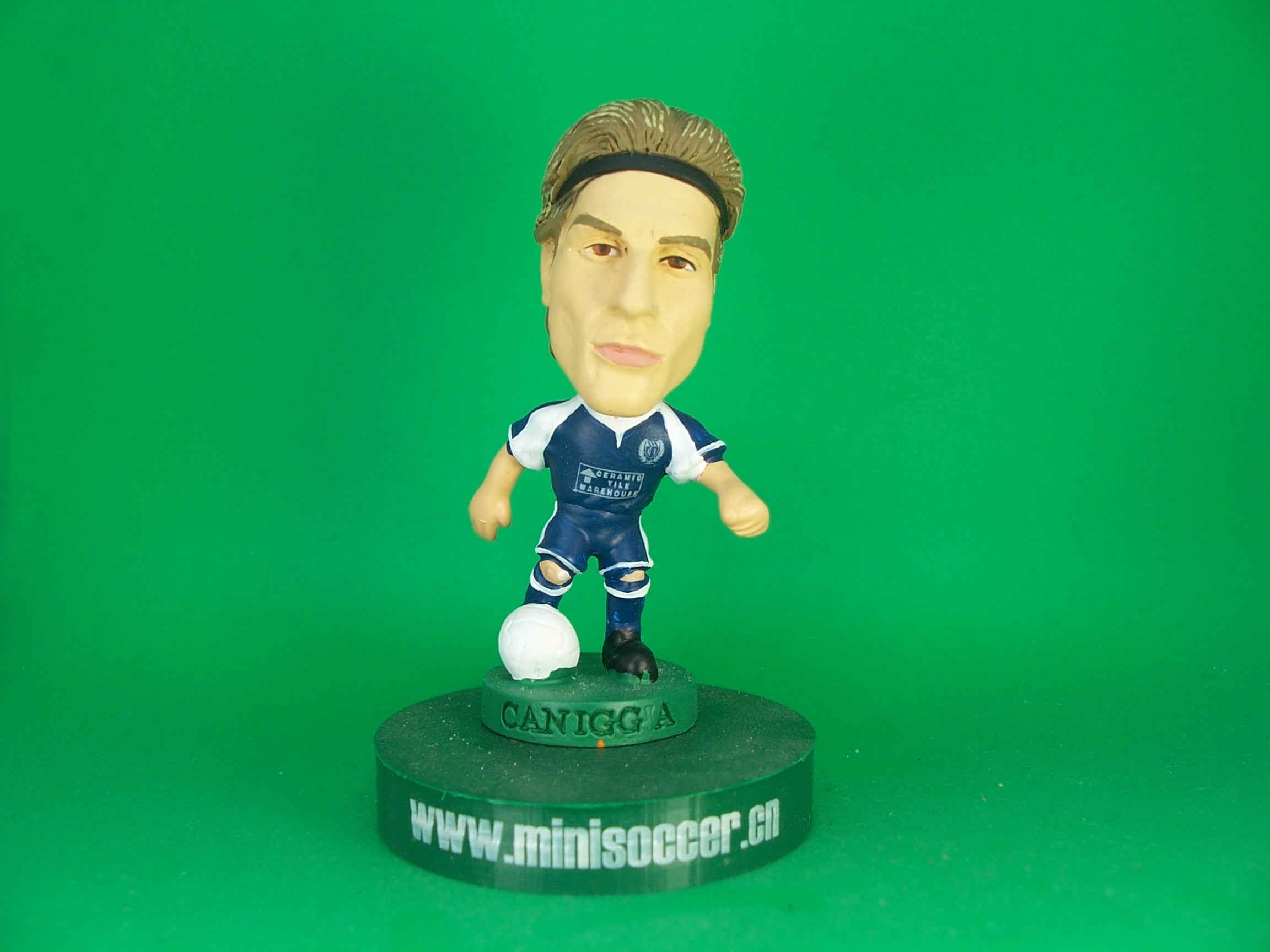 Caniggia Dundee 2000-01