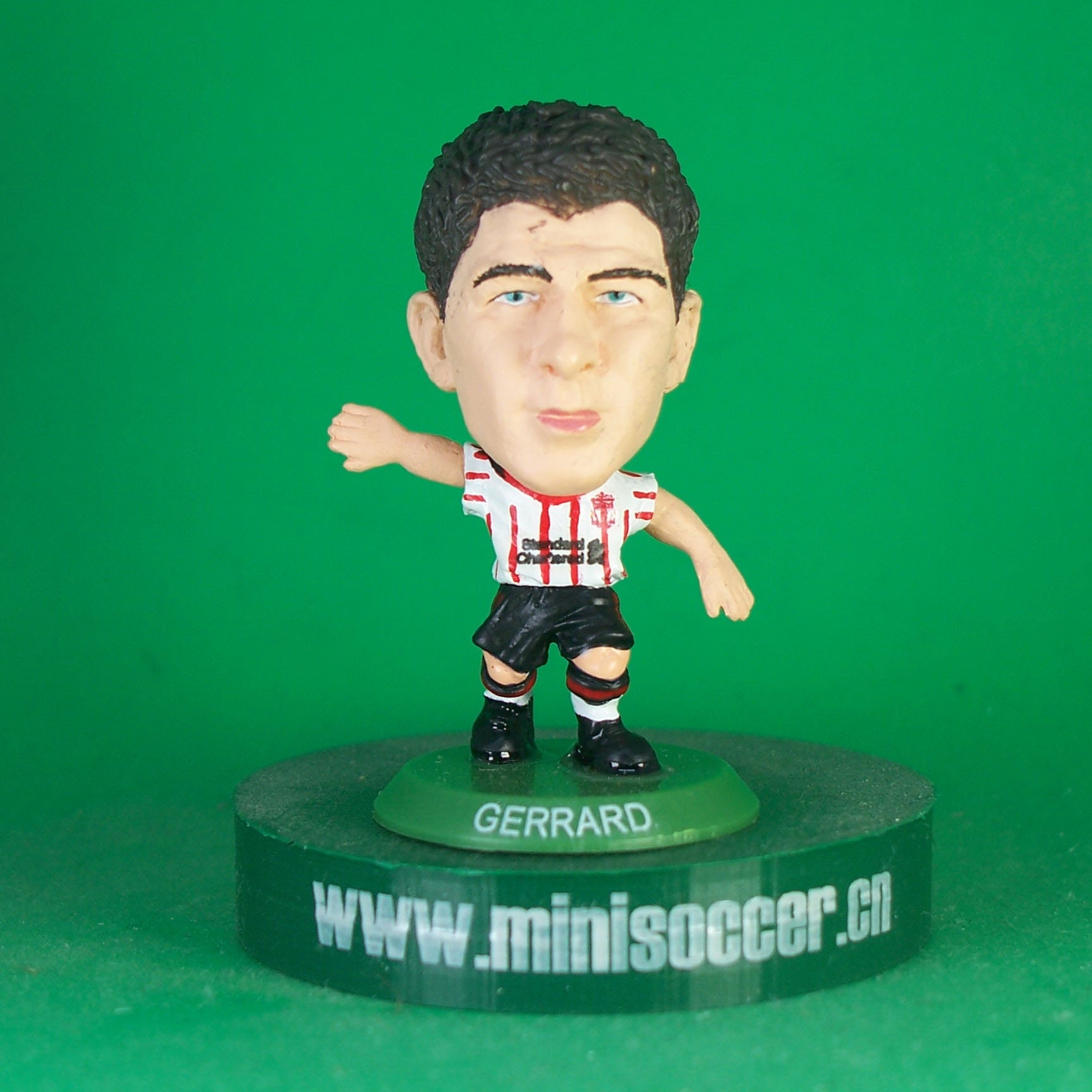 Gerrard Liverpool 2010-11 Away
