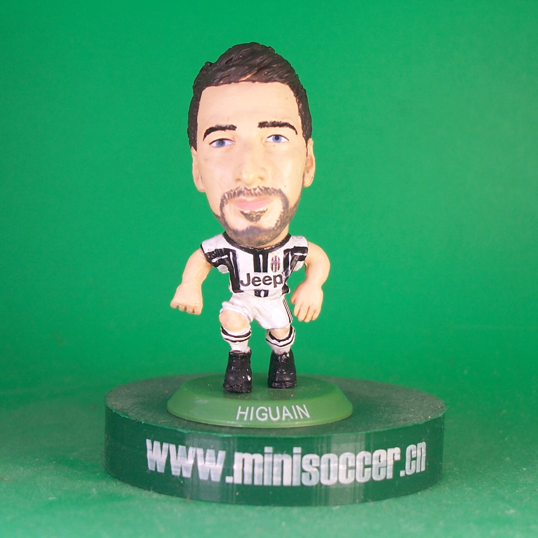 Higuain Juventus 2016-17