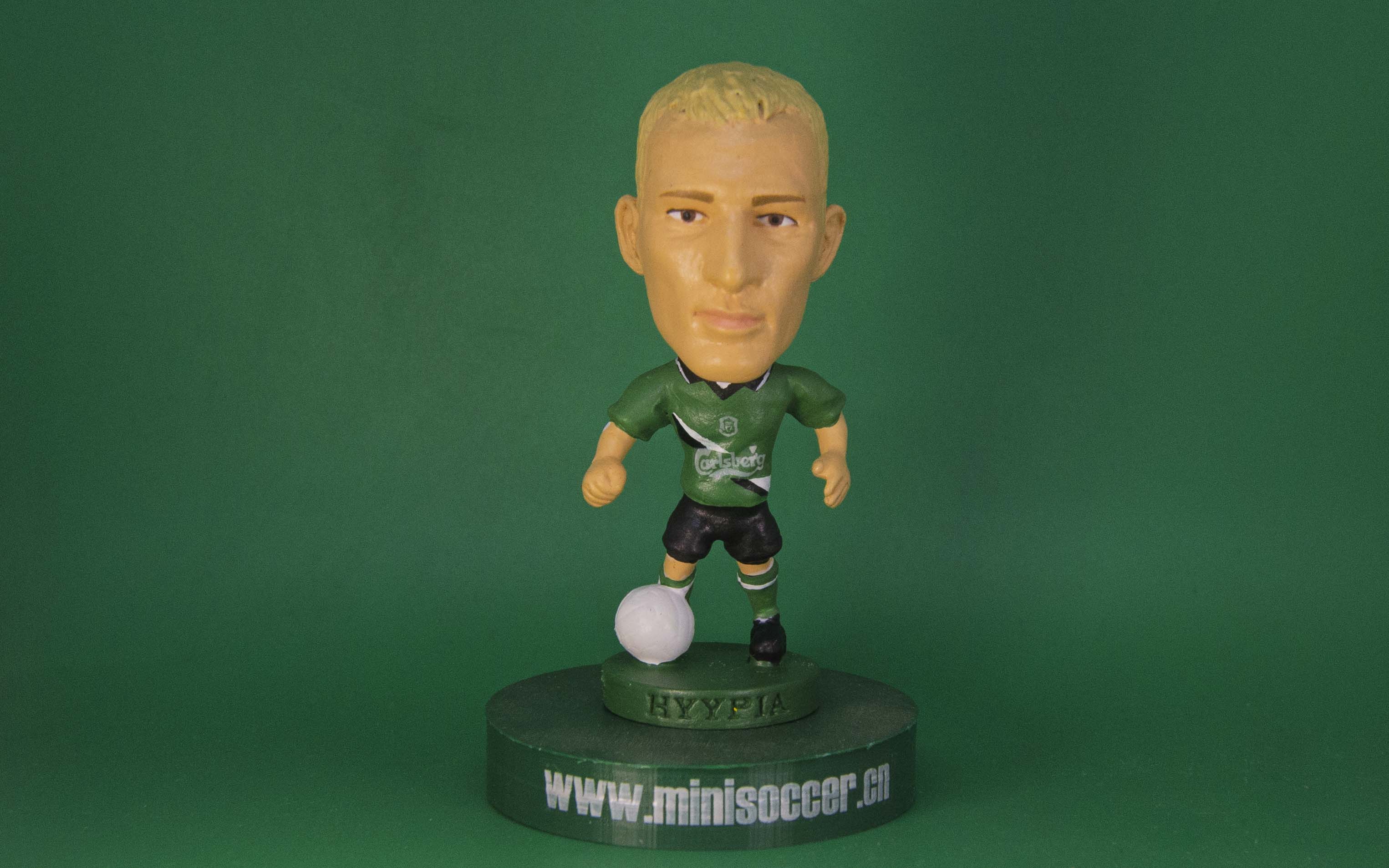 Hyypia Liverpool 1999-00 Away