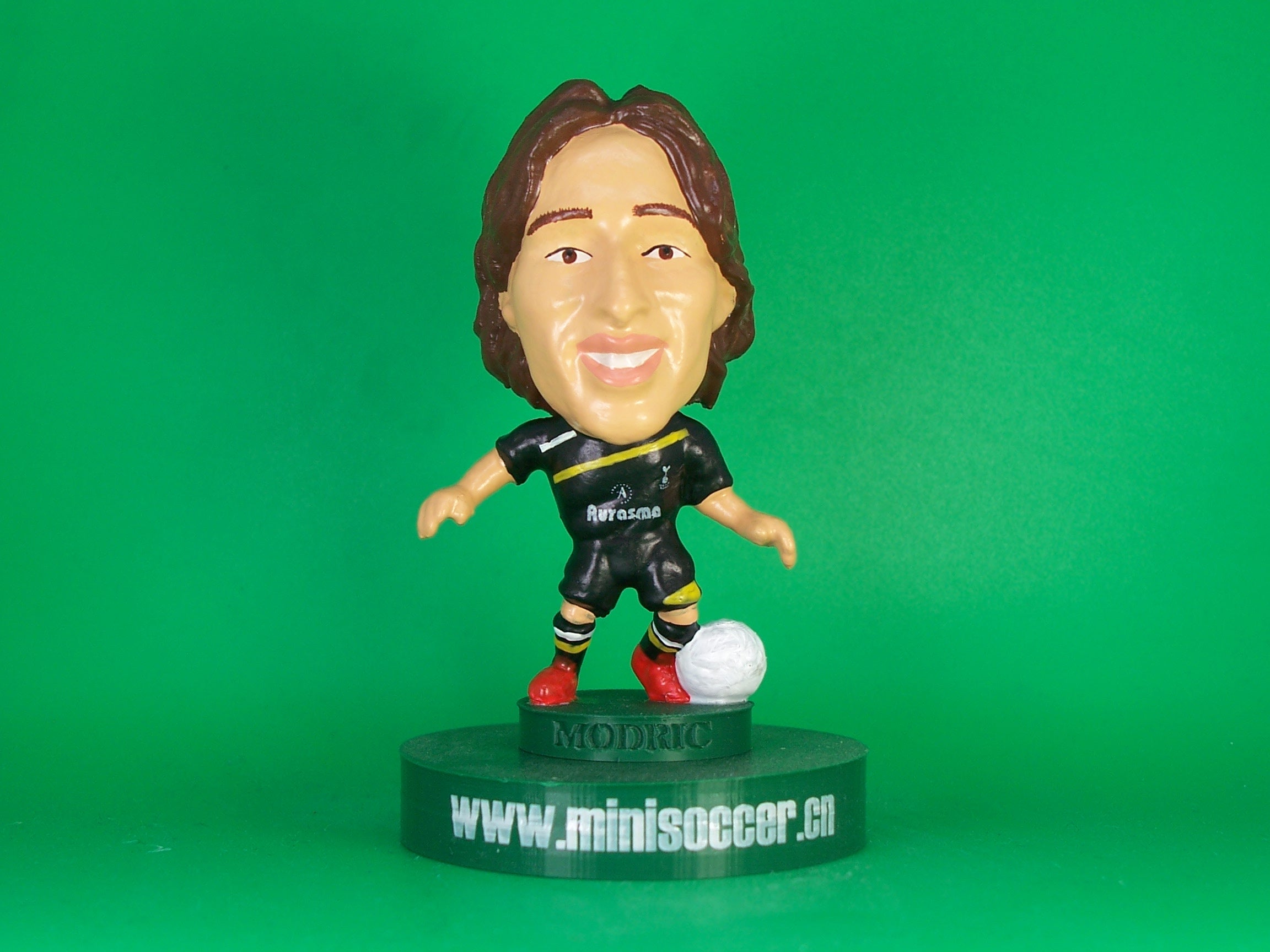 Modric Tottenham 2011-12 Away