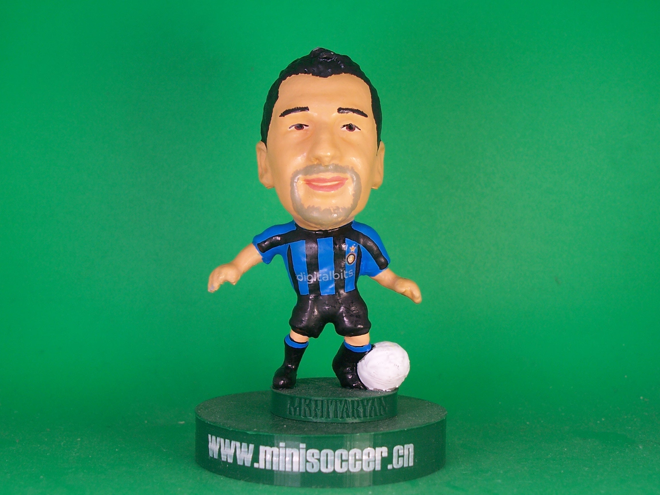 Mkhitaryan Inter 2022-23