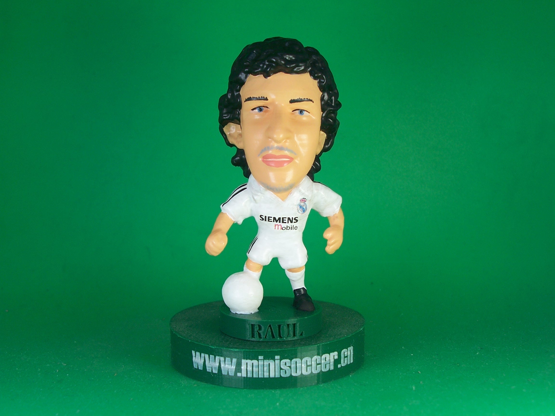 Raul Real Madrid 2004-05