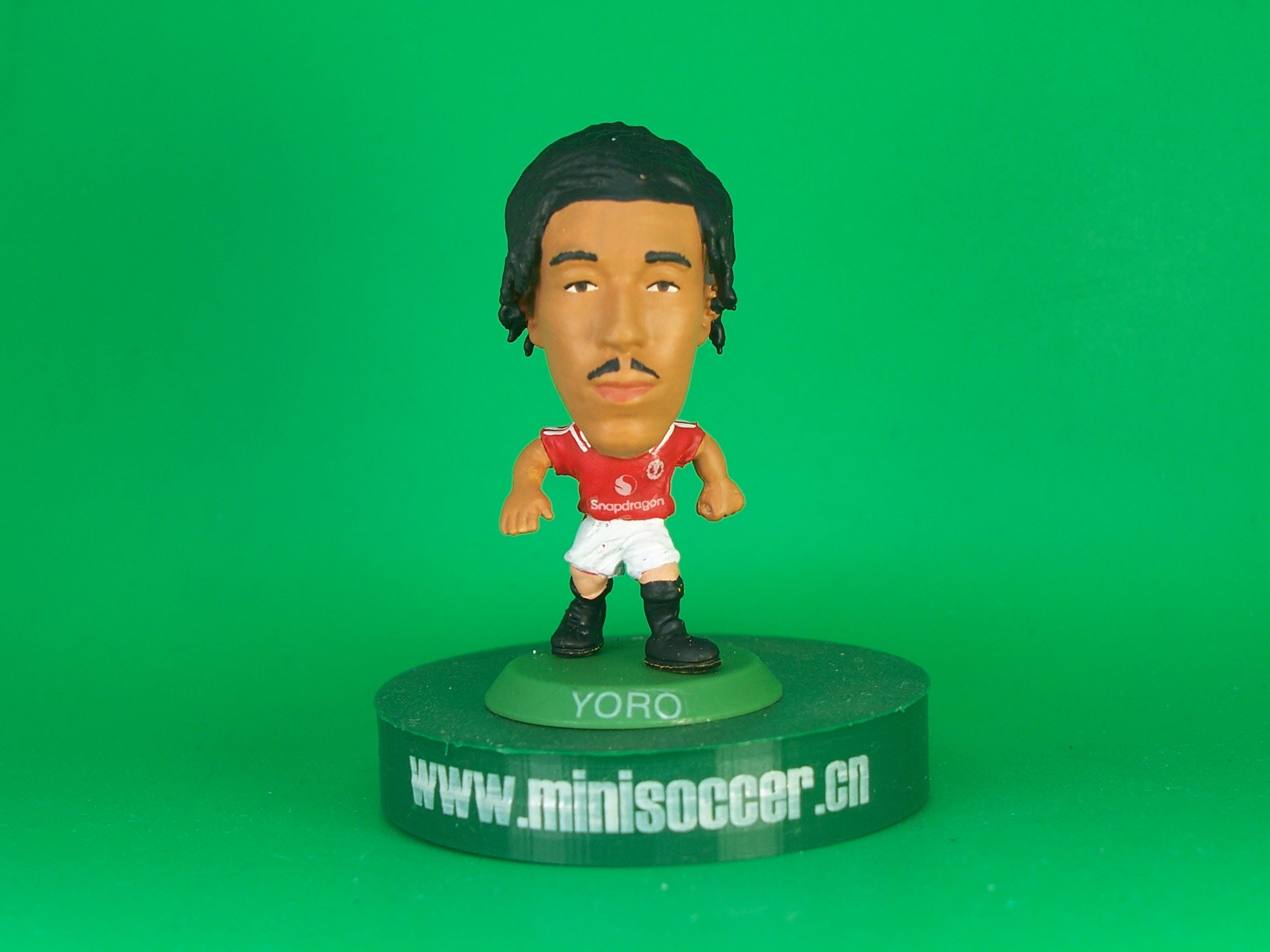 Yoro Manchester United 2024-25